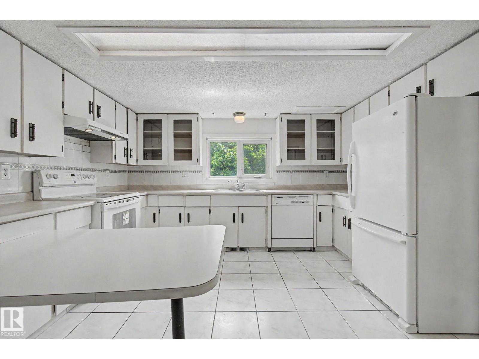 11127 23A AV NW - 15