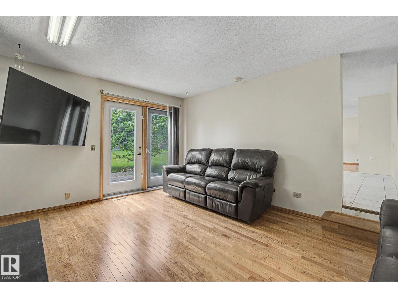11127 23A AV NW - 20