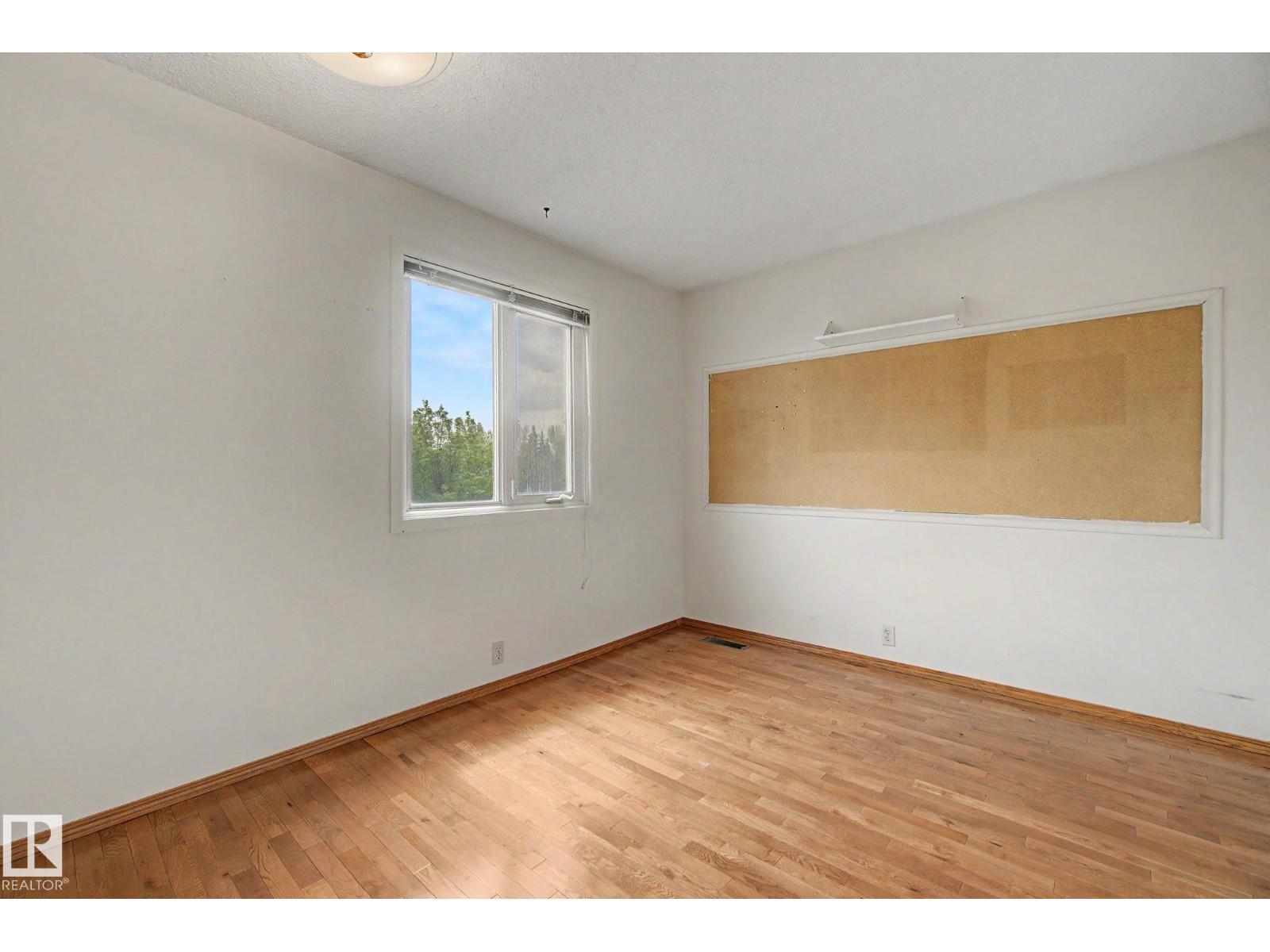 11127 23A AV NW - 32