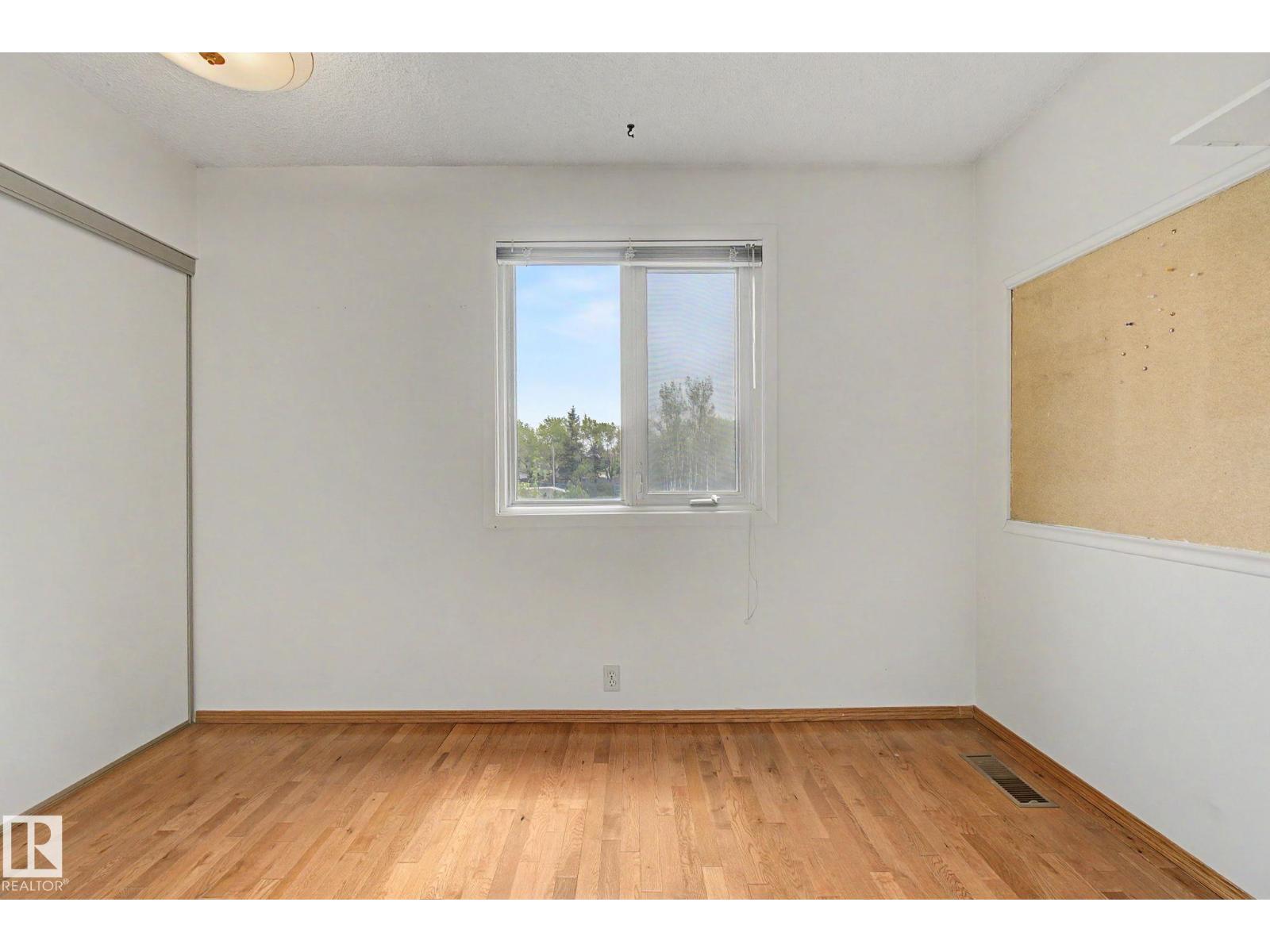 11127 23A AV NW - 33