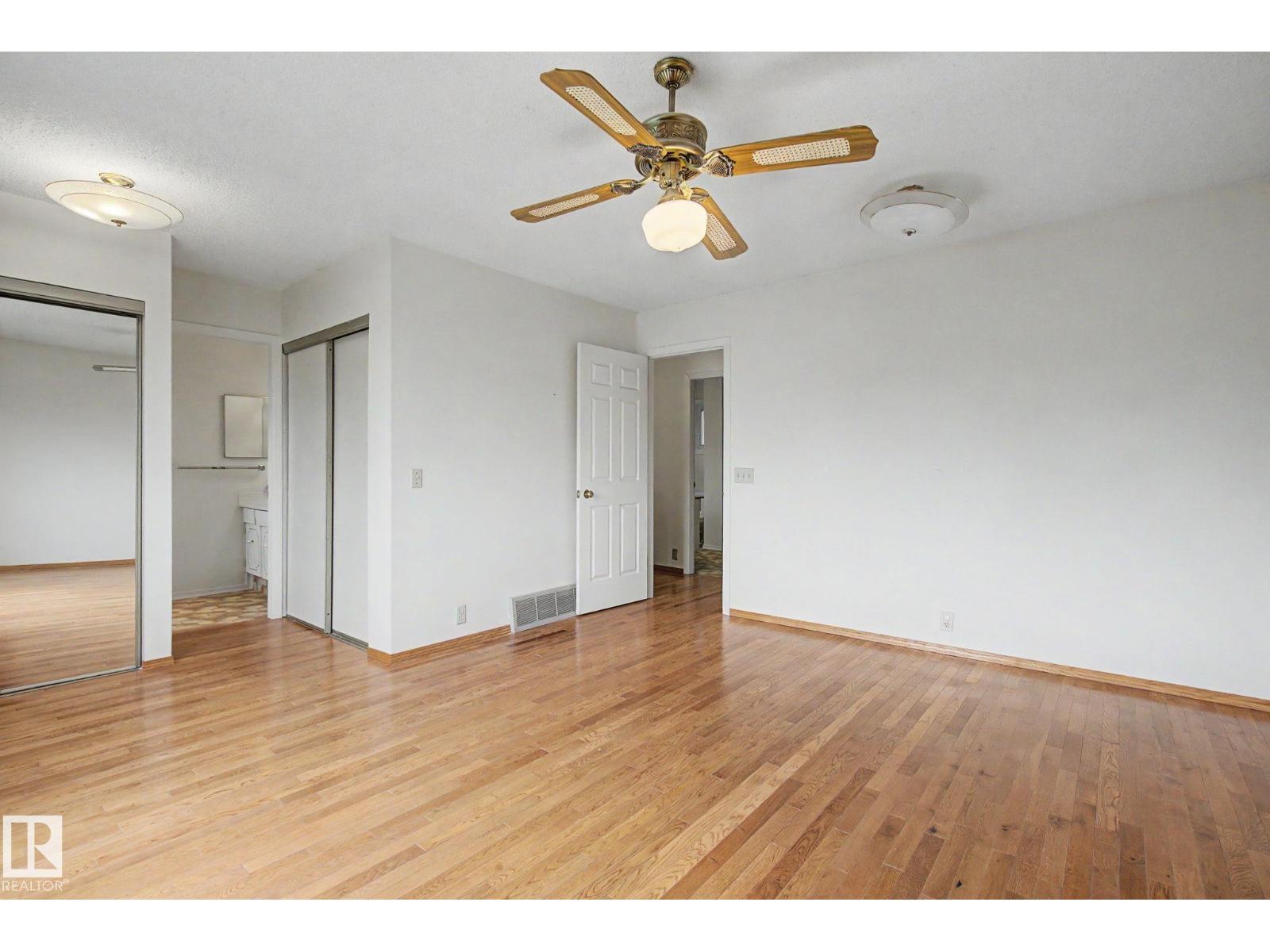 11127 23A AV NW - 43