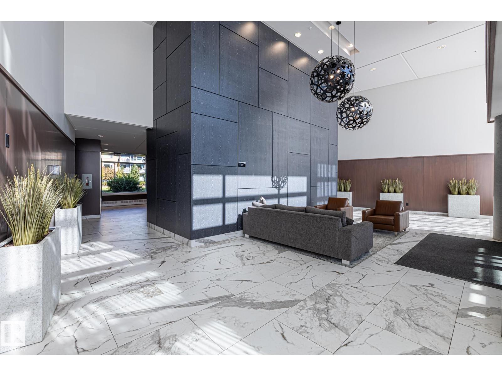 #106 2504 109 ST NW - 33