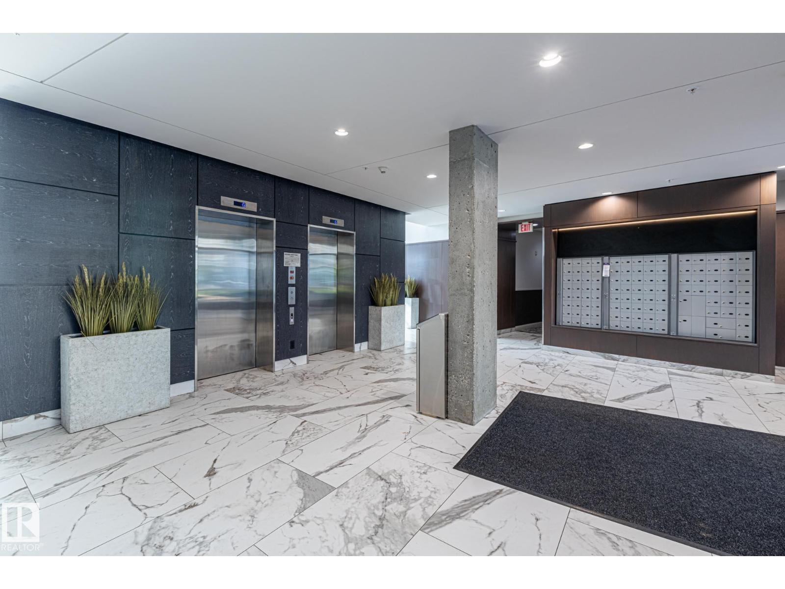 #106 2504 109 ST NW - 35