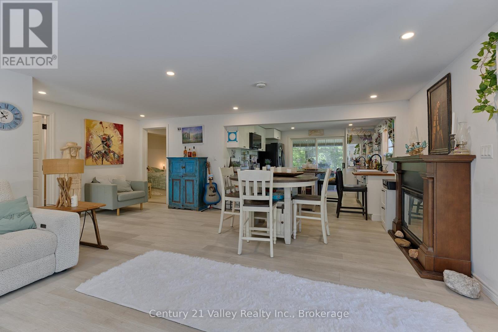 593 INGLIS ROAD - 23