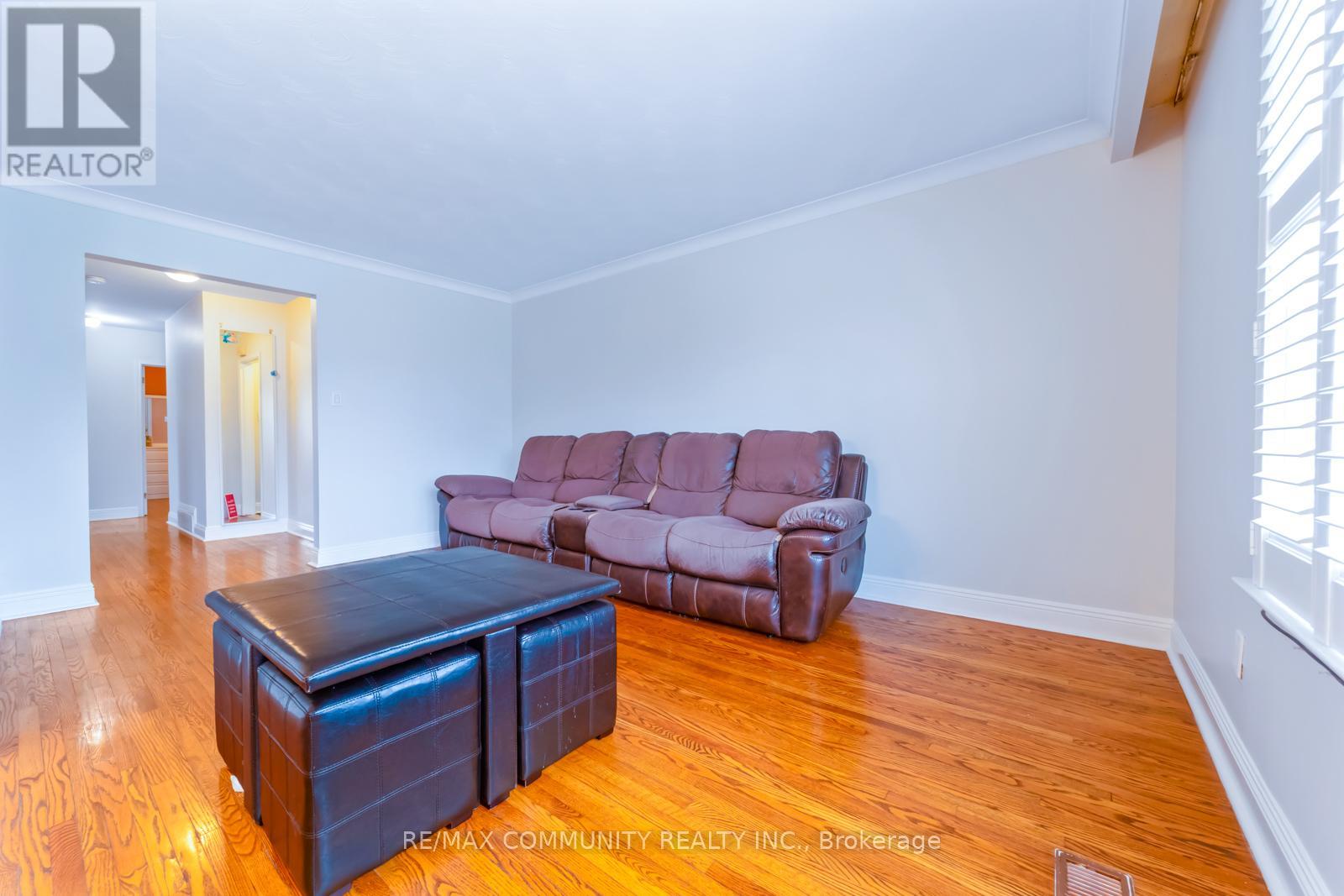 118 BRIMORTON DRIVE - 11