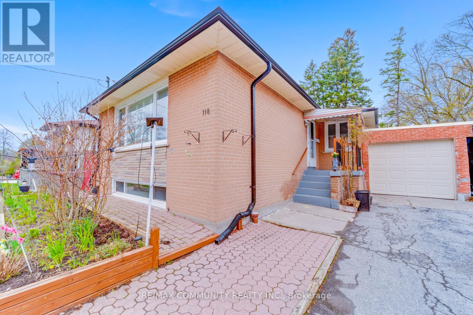 118 BRIMORTON DRIVE - 5