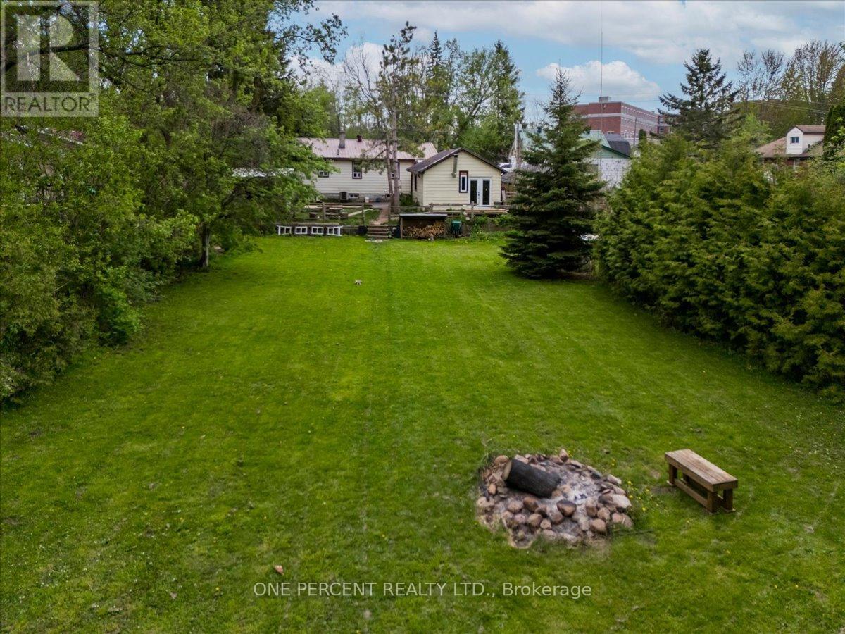 224 FOSTER DRIVE - 11