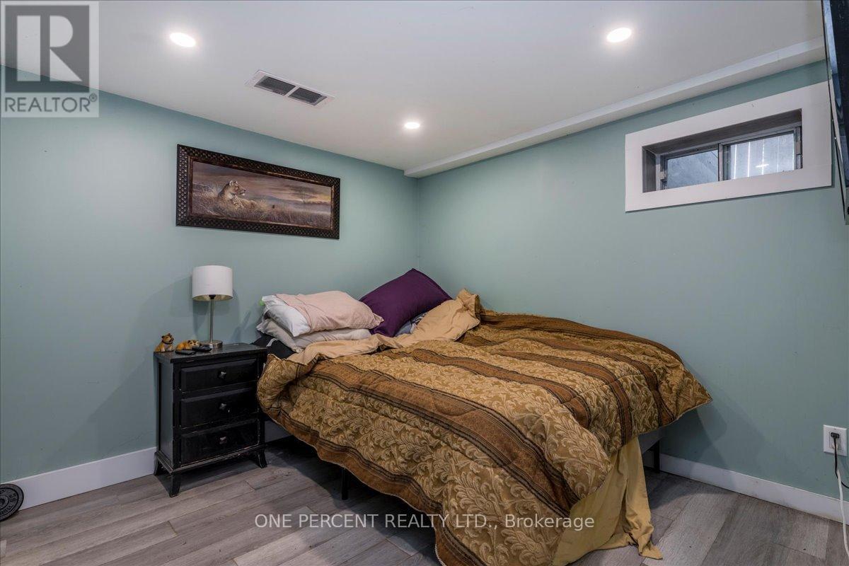 224 FOSTER DRIVE - 12