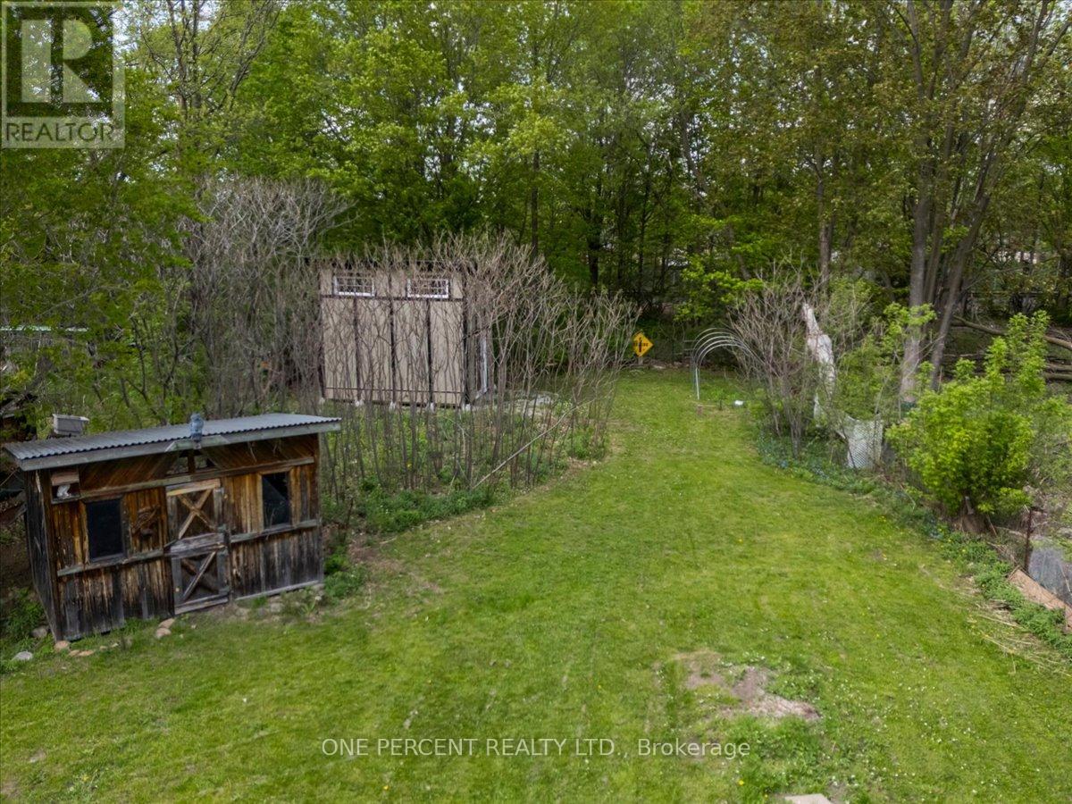 224 FOSTER DRIVE - 23