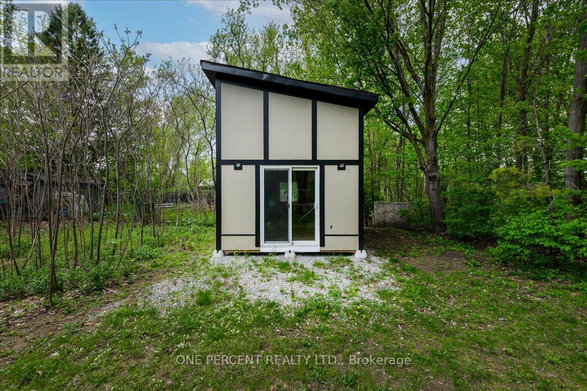 224 FOSTER DRIVE - 4