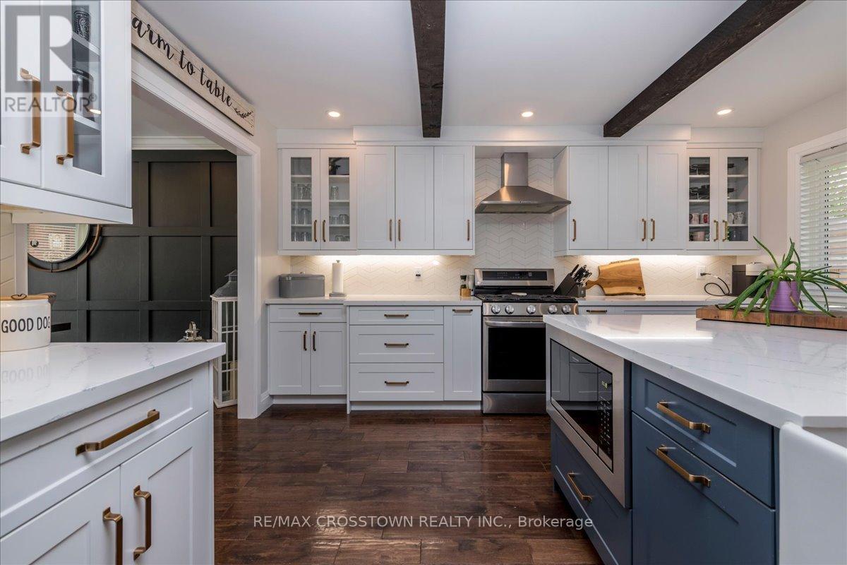 92 GOLDEN MEADOW ROAD - 9