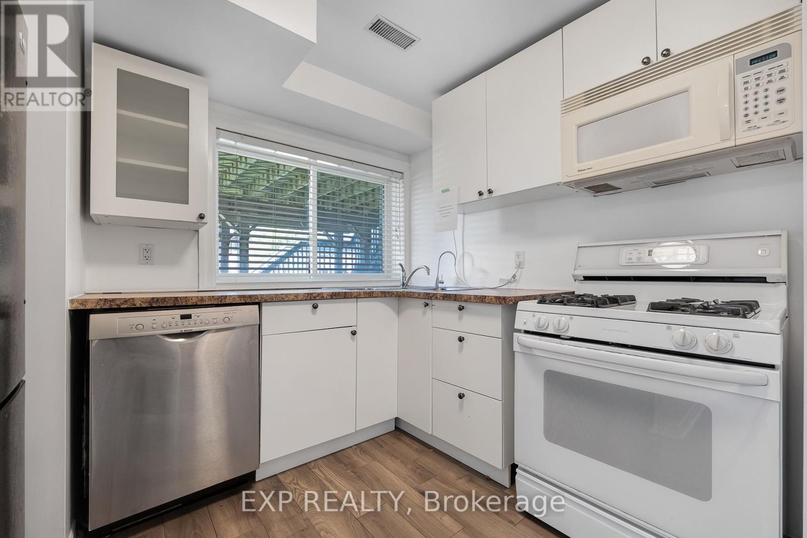 24 JESSICA DRIVE - 40