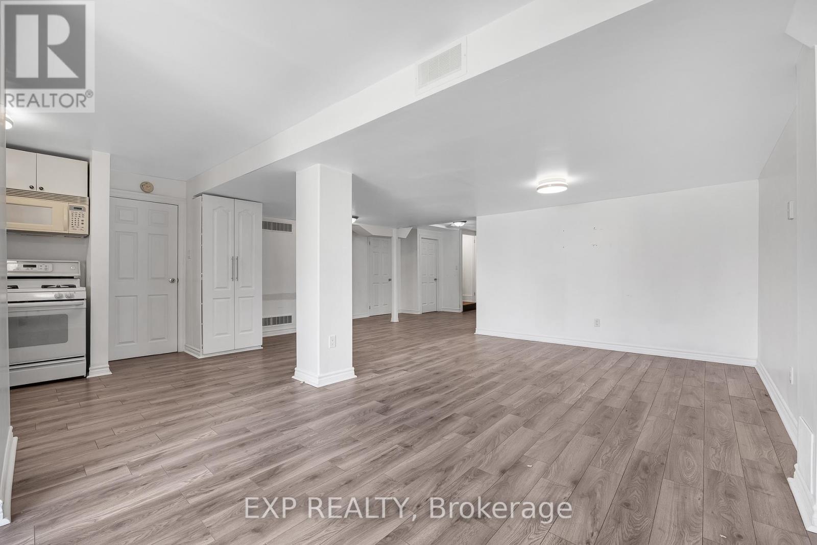 24 JESSICA DRIVE - 41