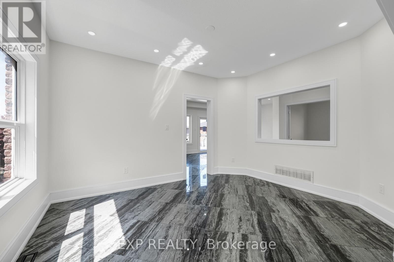 24 JESSICA DRIVE - 8