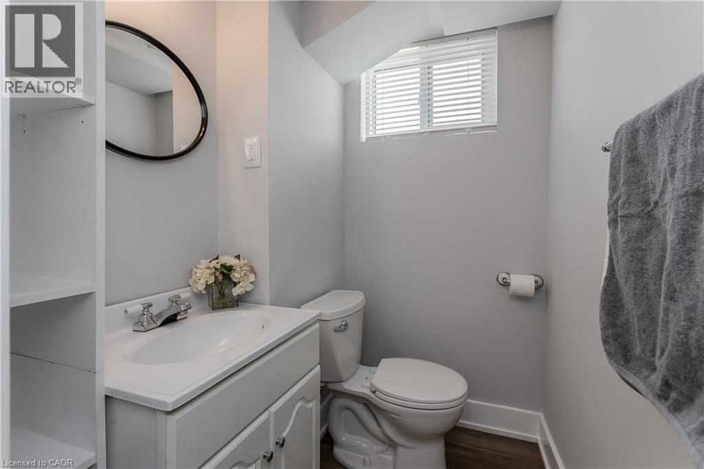 3125 MICHAEL Crescent - 22