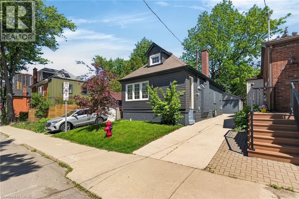 219 HESS Street S - Image 3