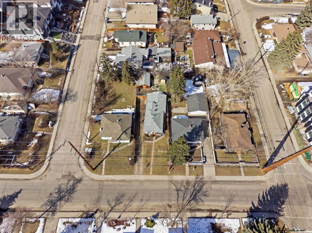134 32 Avenue NE - 40