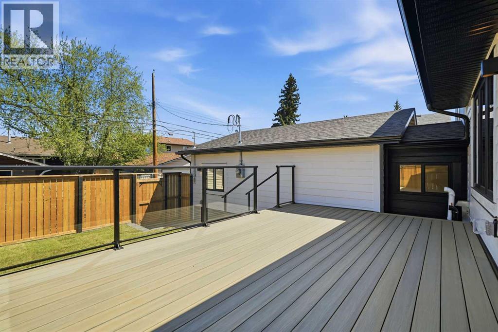 60 Lake Lucerne Close SE - 42