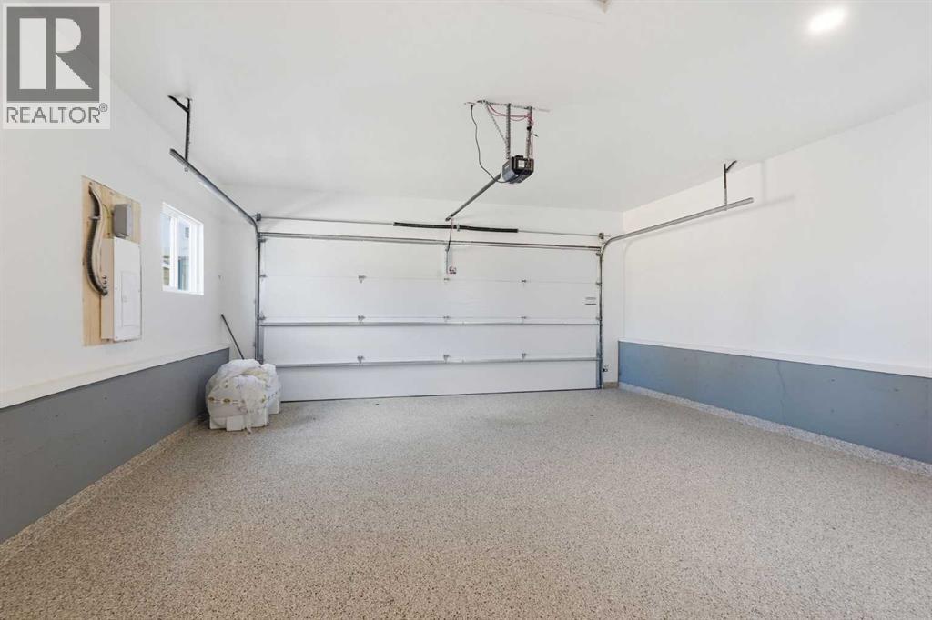 60 Lake Lucerne Close SE - 41