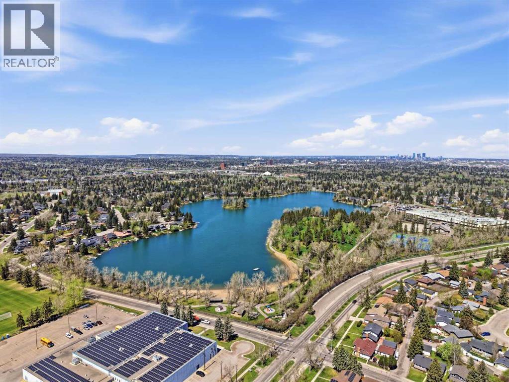 60 Lake Lucerne Close SE - 48