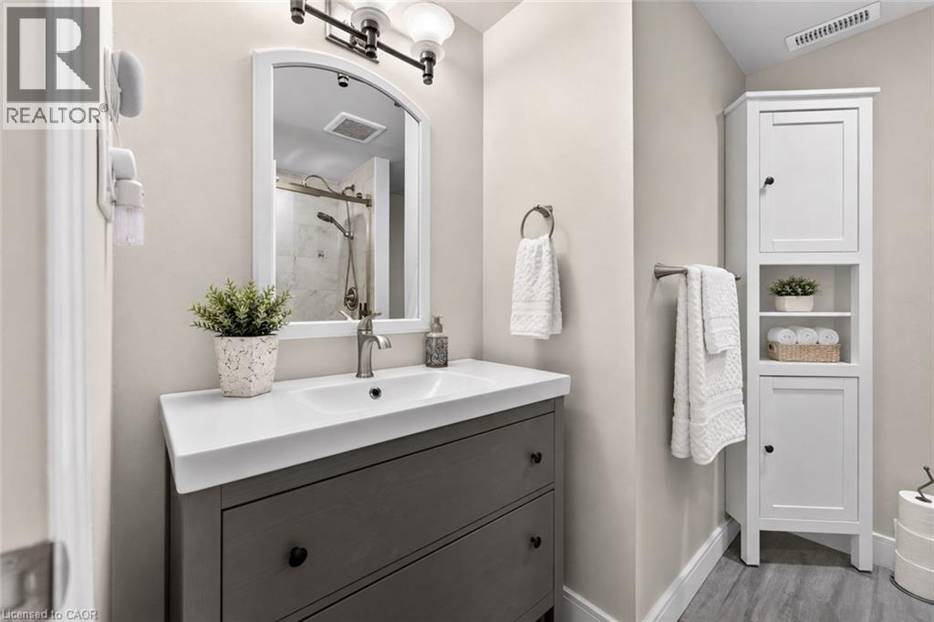 #4 91 LIVINGSTON Avenue - 19