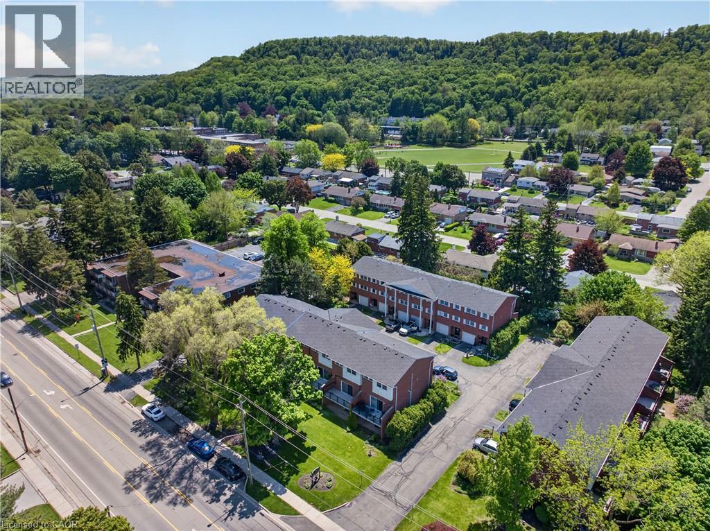 #4 91 LIVINGSTON Avenue - 30