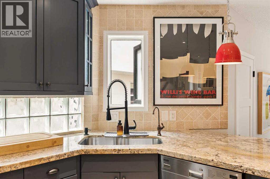 2235 27 Street SW - 12