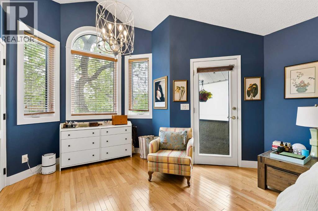 2235 27 Street SW - 24