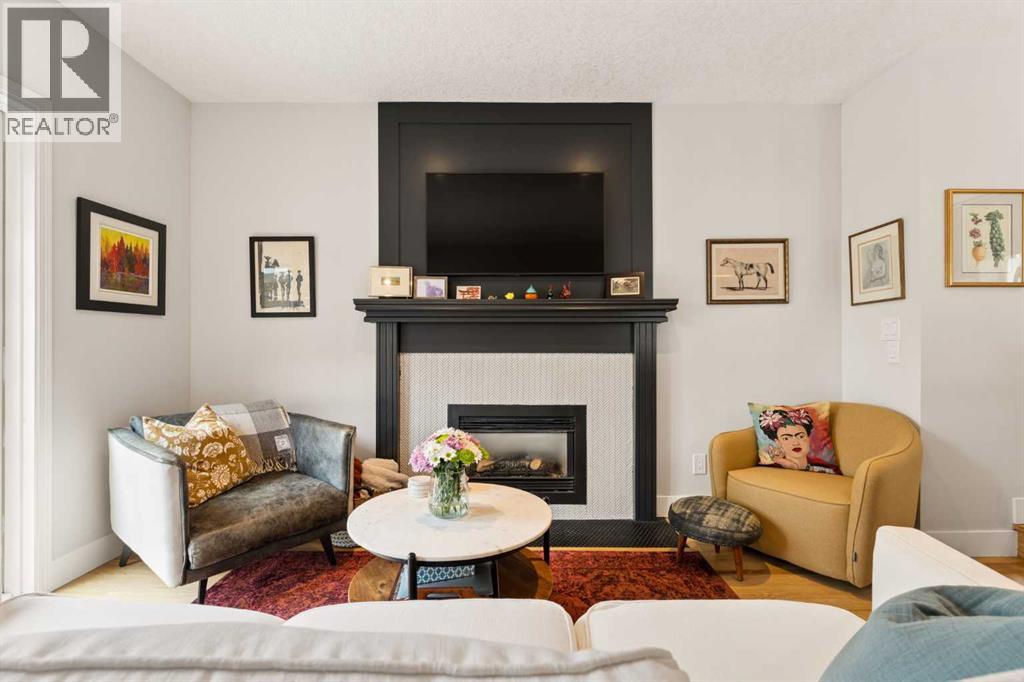 2235 27 Street SW - 17
