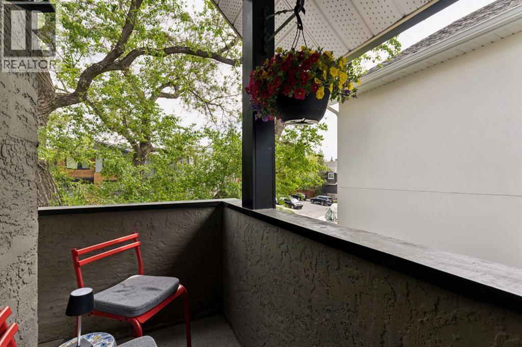 2235 27 Street SW - 26