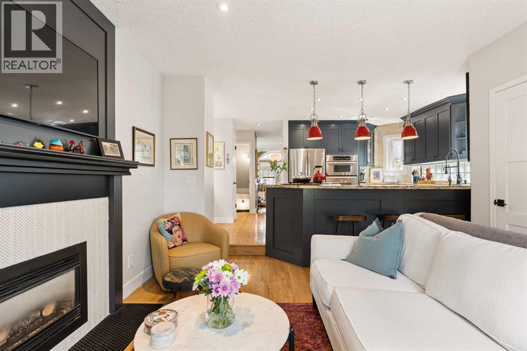 2235 27 Street SW - 19
