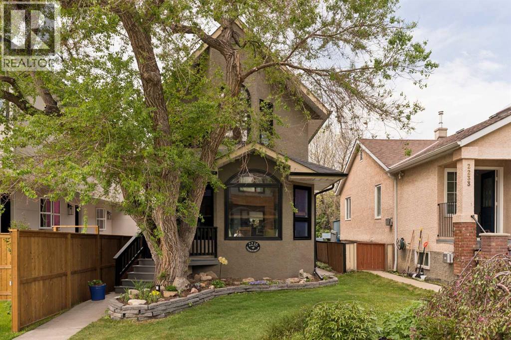 2235 27 Street SW - 50