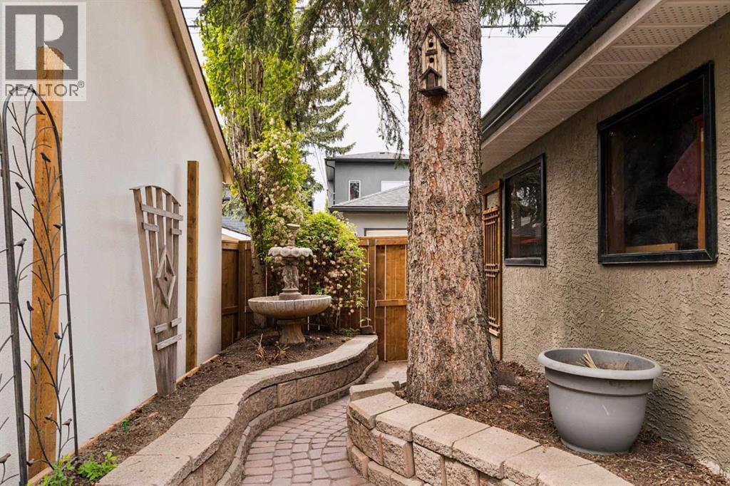 2235 27 Street SW - 49