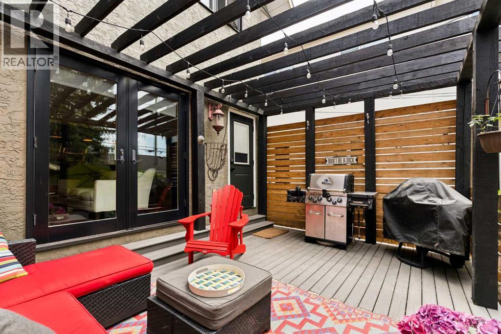 2235 27 Street SW - 44