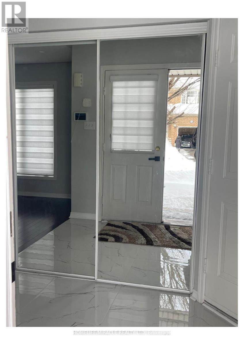 55 SECORD CRESCENT - 4