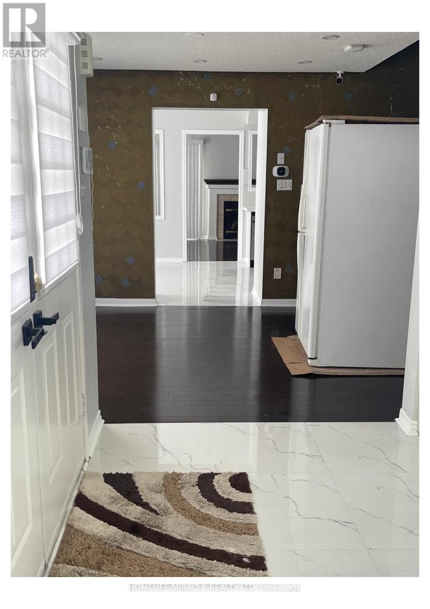 55 SECORD CRESCENT - 5