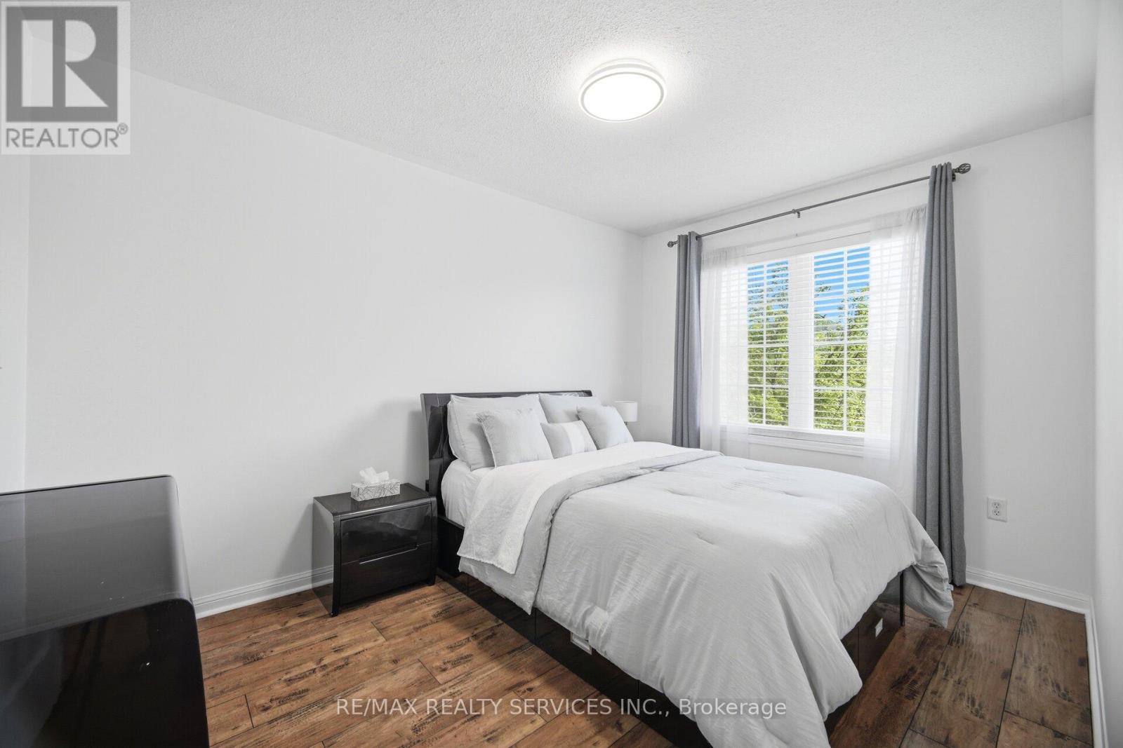 28 PONYMEADOW WAY - 20