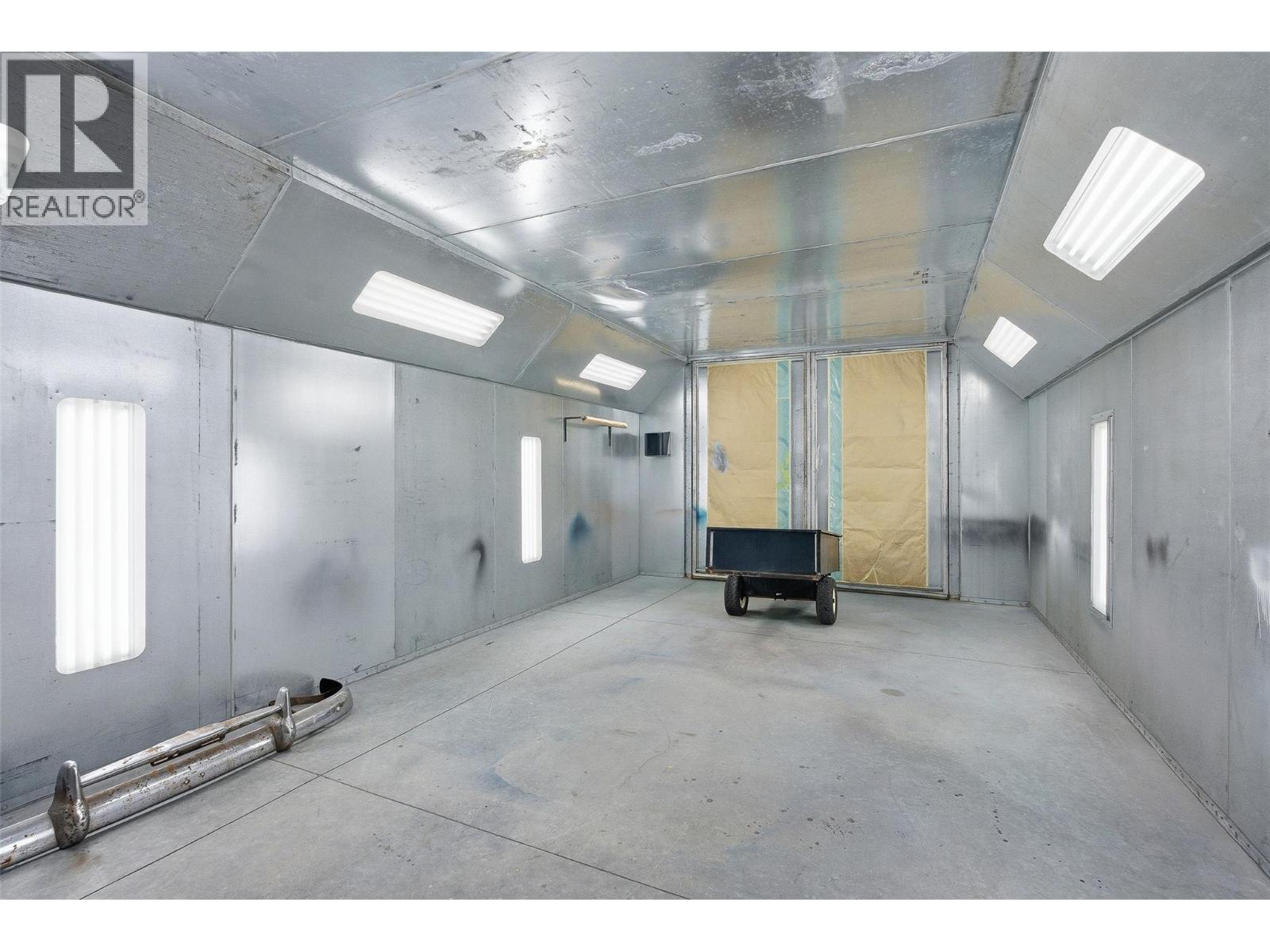 116 COLDWATER Road - 65