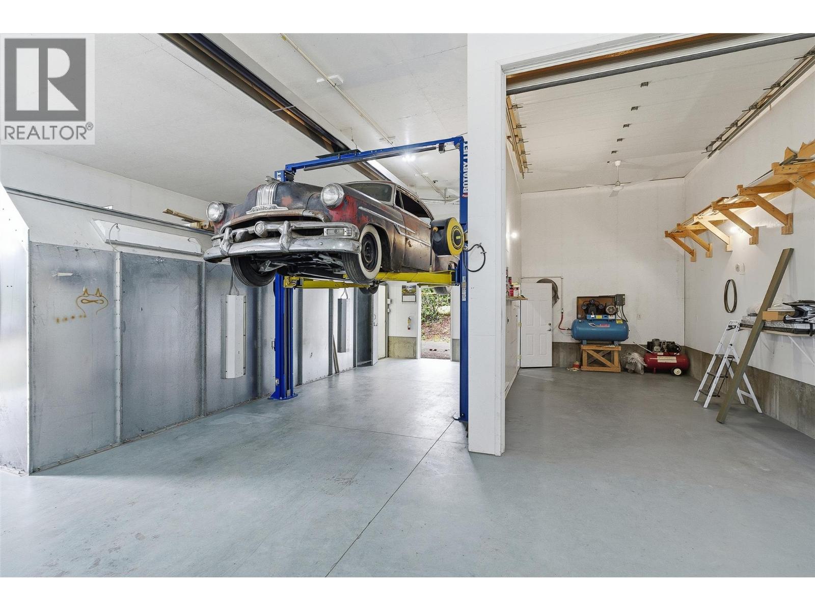 116 COLDWATER Road - 61