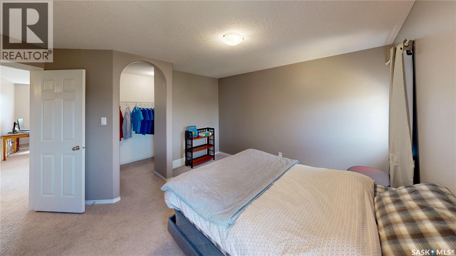 7058 Wascana Cove DRIVE - 29