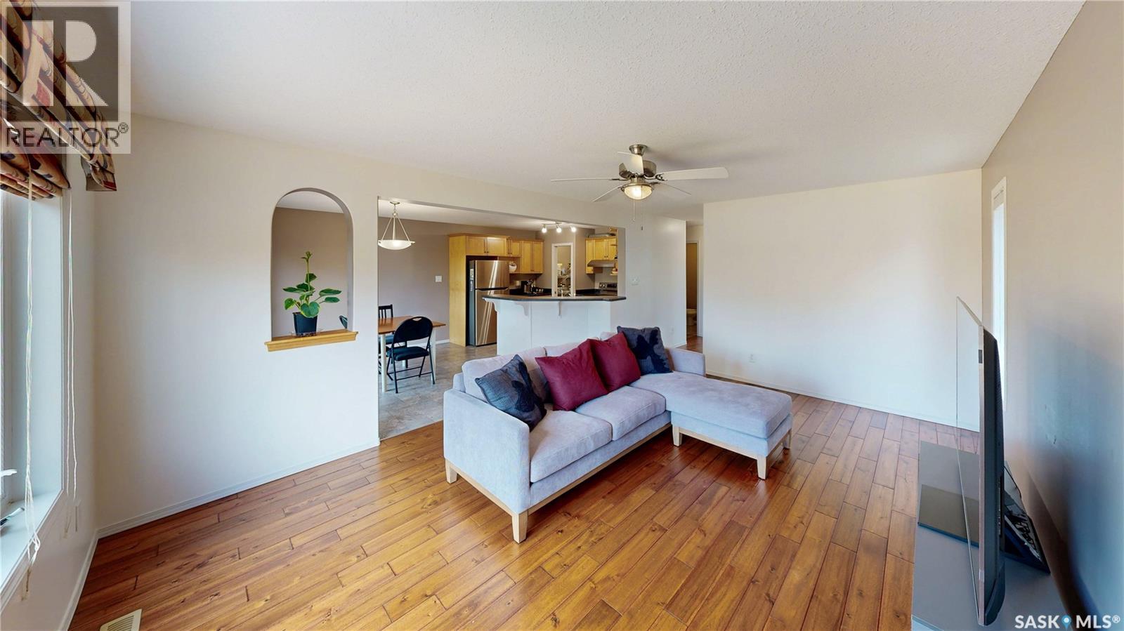 7058 Wascana Cove DRIVE - 6