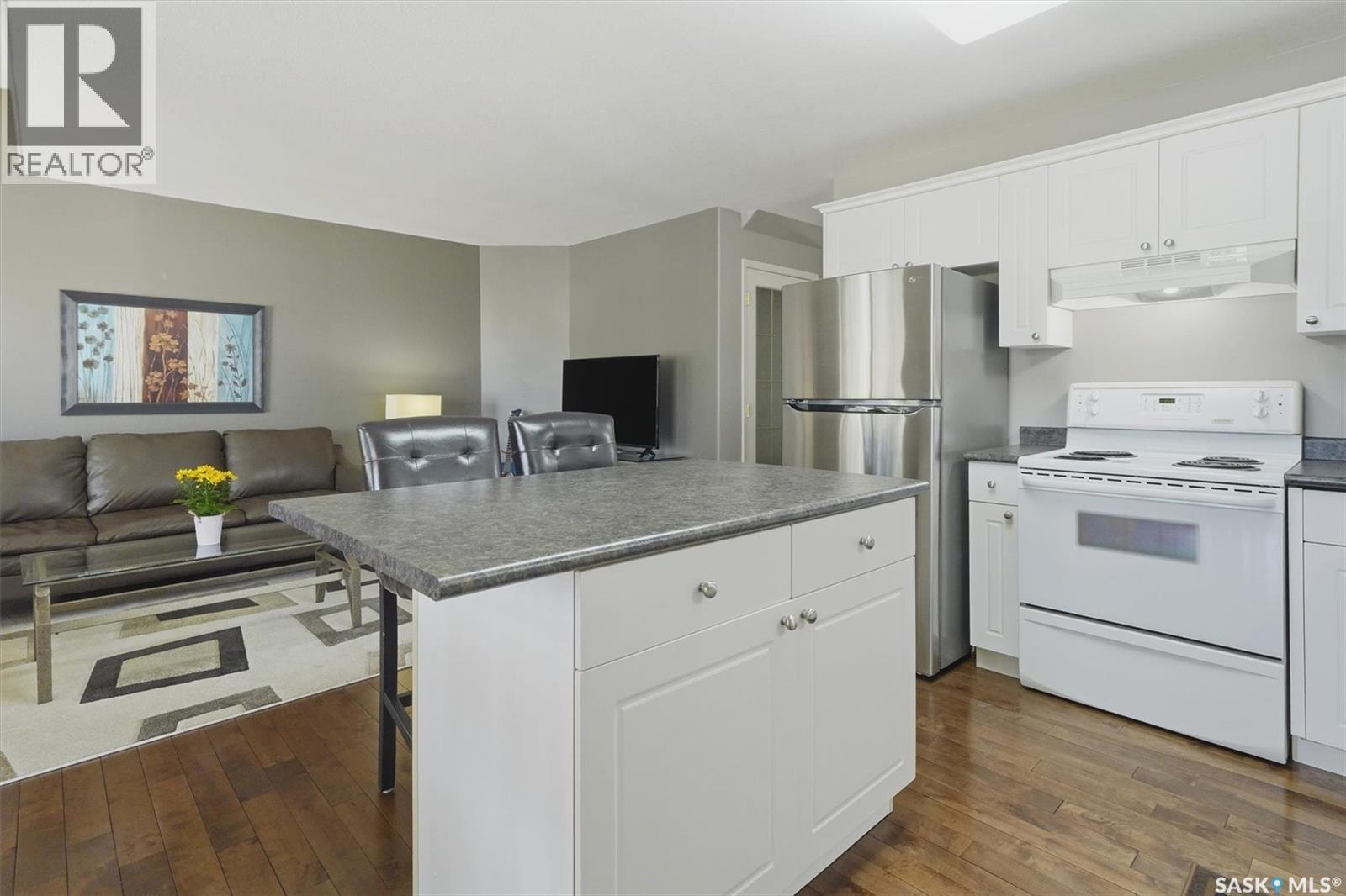 #105 615 McWillie AVENUE - 15