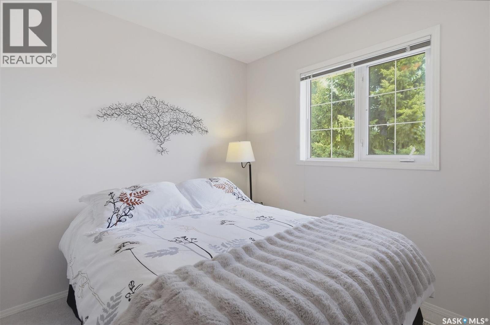 #105 615 McWillie AVENUE - 25