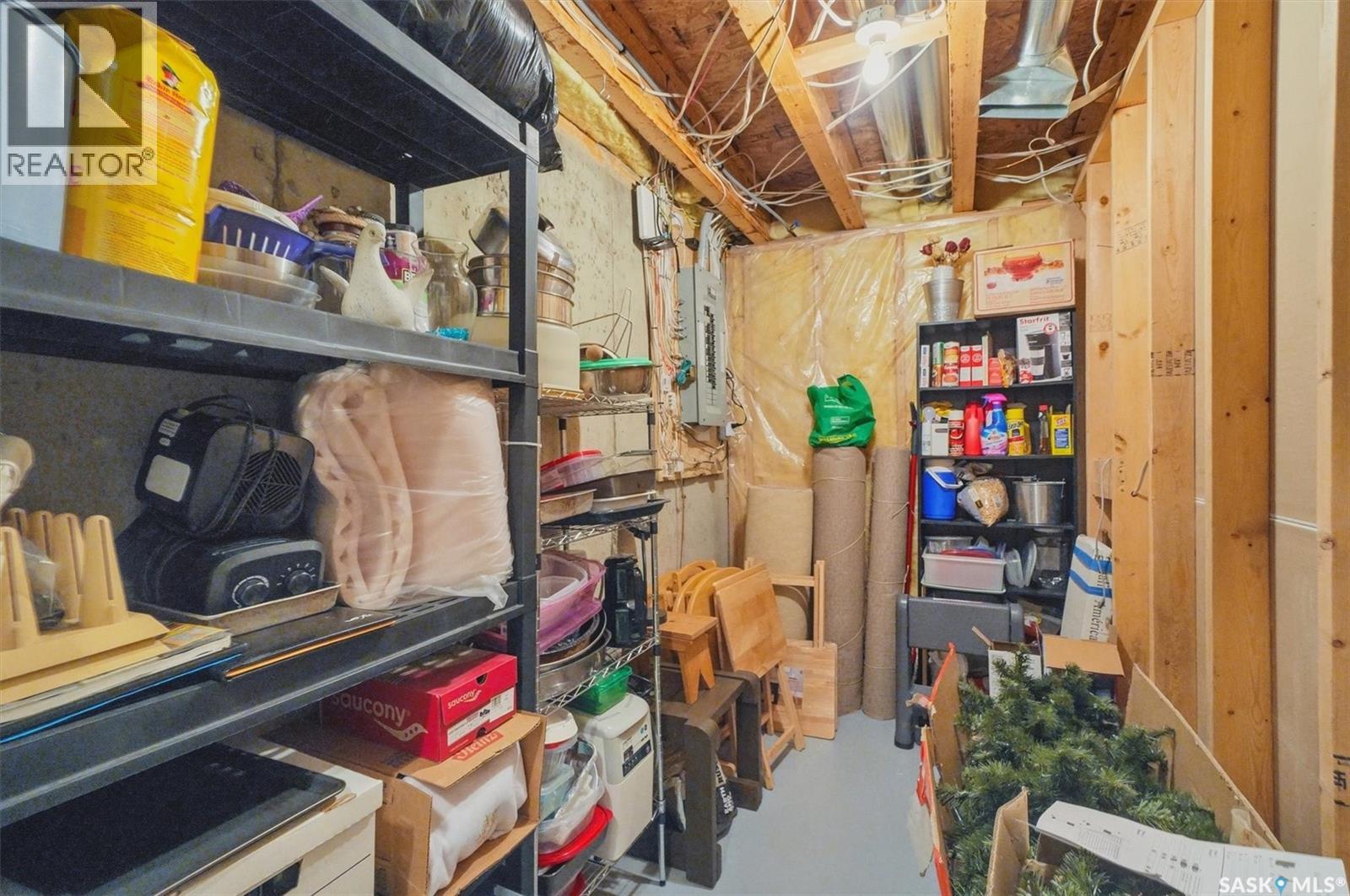 #105 615 McWillie AVENUE - 37