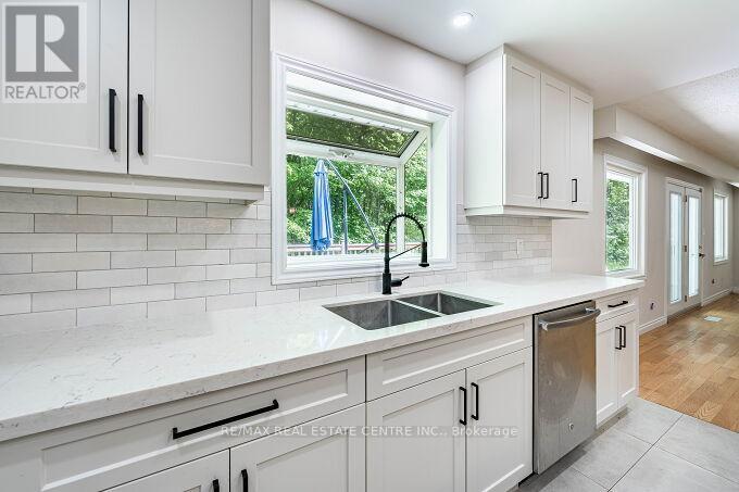 563 6TH CONCESSION ROAD W - 14