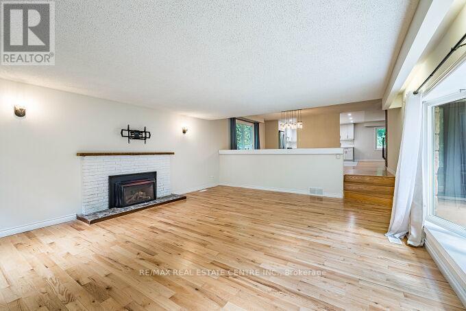 563 6TH CONCESSION ROAD W - 19