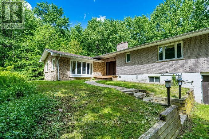 563 6TH CONCESSION ROAD W - 2