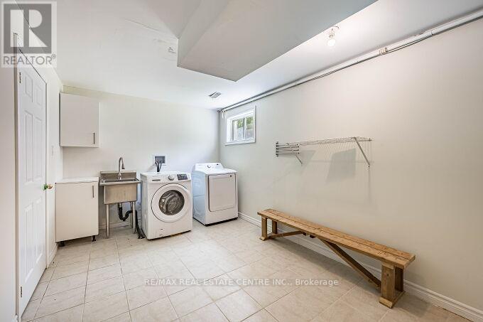 563 6TH CONCESSION ROAD W - 40
