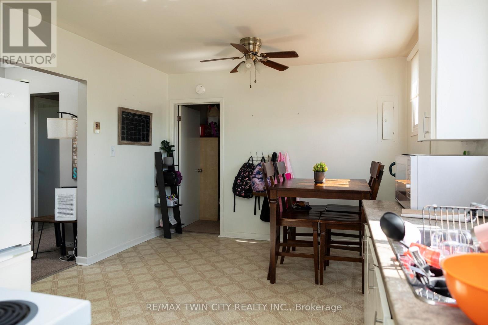 206 KING STREET - 25