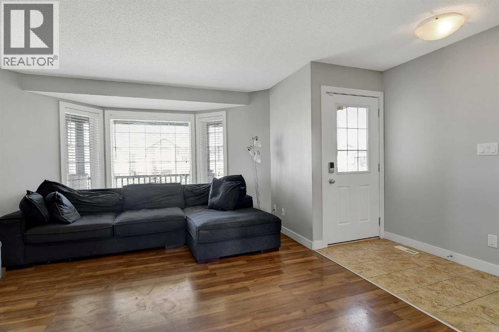 11245 75 Avenue - Image 2
